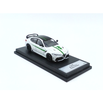 Alfa Romeo Giulia GTAm white - skala 1:64 - Shadow